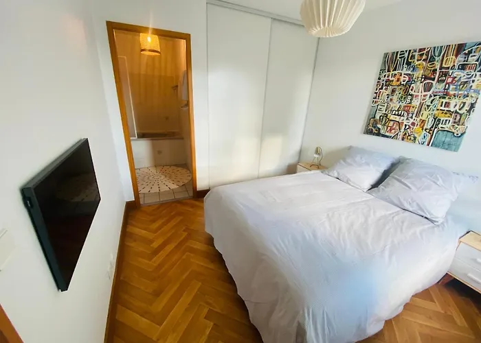 Saint Claude - Centre Port *